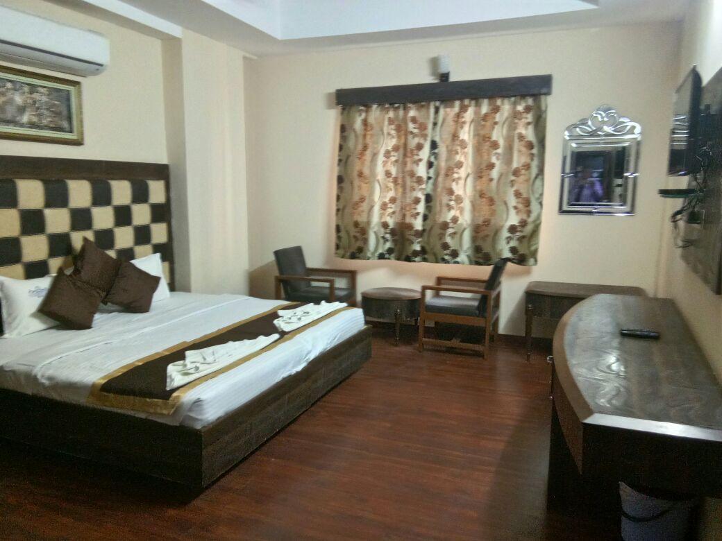 Hotel The Majestic Hyderabad Bagian luar foto